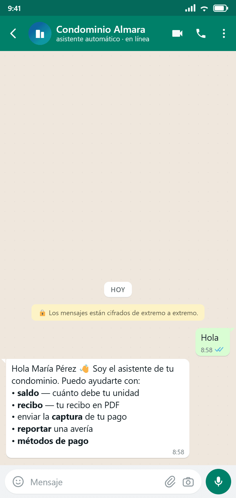 Chat de WhatsApp con el Condominio Almara: el residente escribe «Hola» y el asistente responde con un menú —saldo, recibo, captura del pago, reportar una avería y métodos de pago—